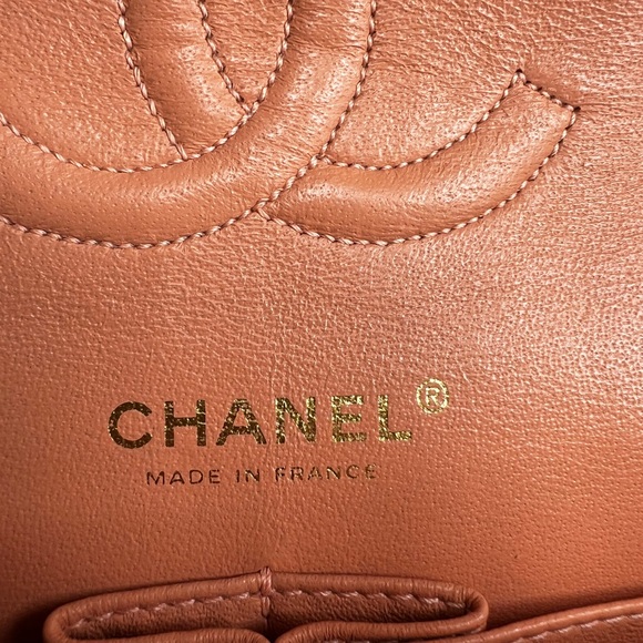 Chanel Peach Beige Lambskin Medium Classic Double Flap 24k gold HW - Picture 9 of 16